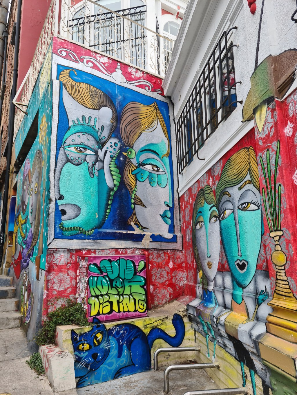 Sightseeing in Santiago and&nbsp;Valparaíso